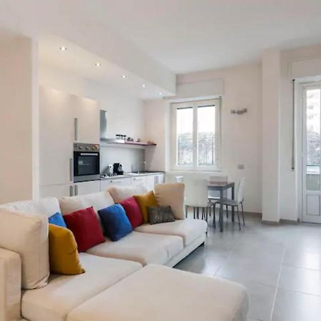 Loreto & Stazione Centrale Cozy Apartment มิลาน ภายนอก รูปภาพ