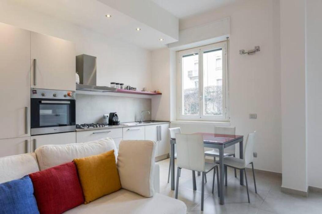 Loreto & Stazione Centrale Cozy Apartment มิลาน ภายนอก รูปภาพ
